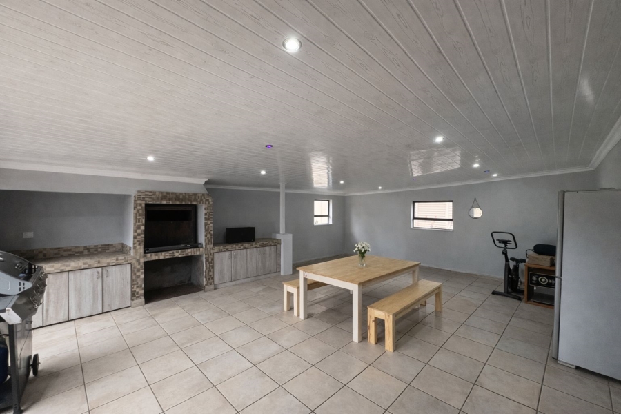 4 Bedroom Property for Sale in Protea Park North West